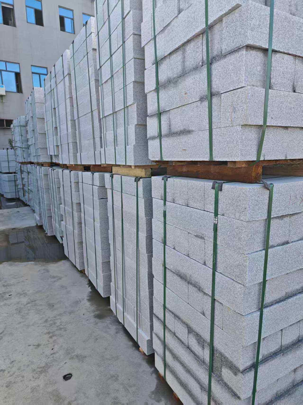 南昌芝麻白路牙石，路侧石