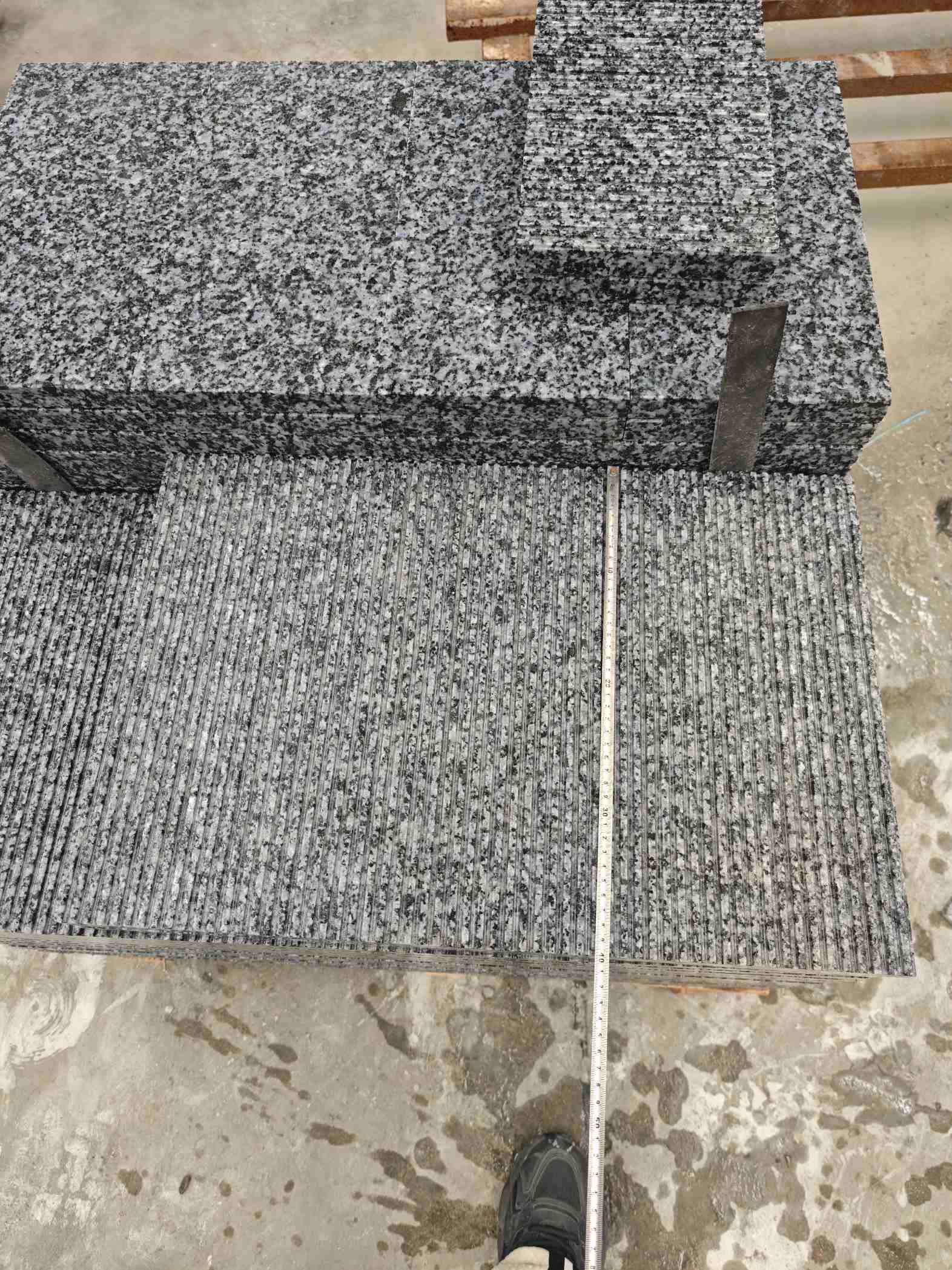 南昌芝麻黑拉丝面