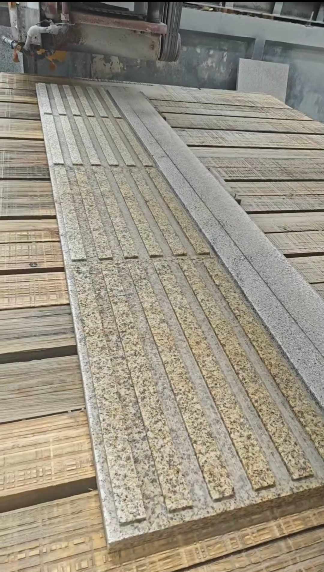 南昌黄金麻盲道石 盲条