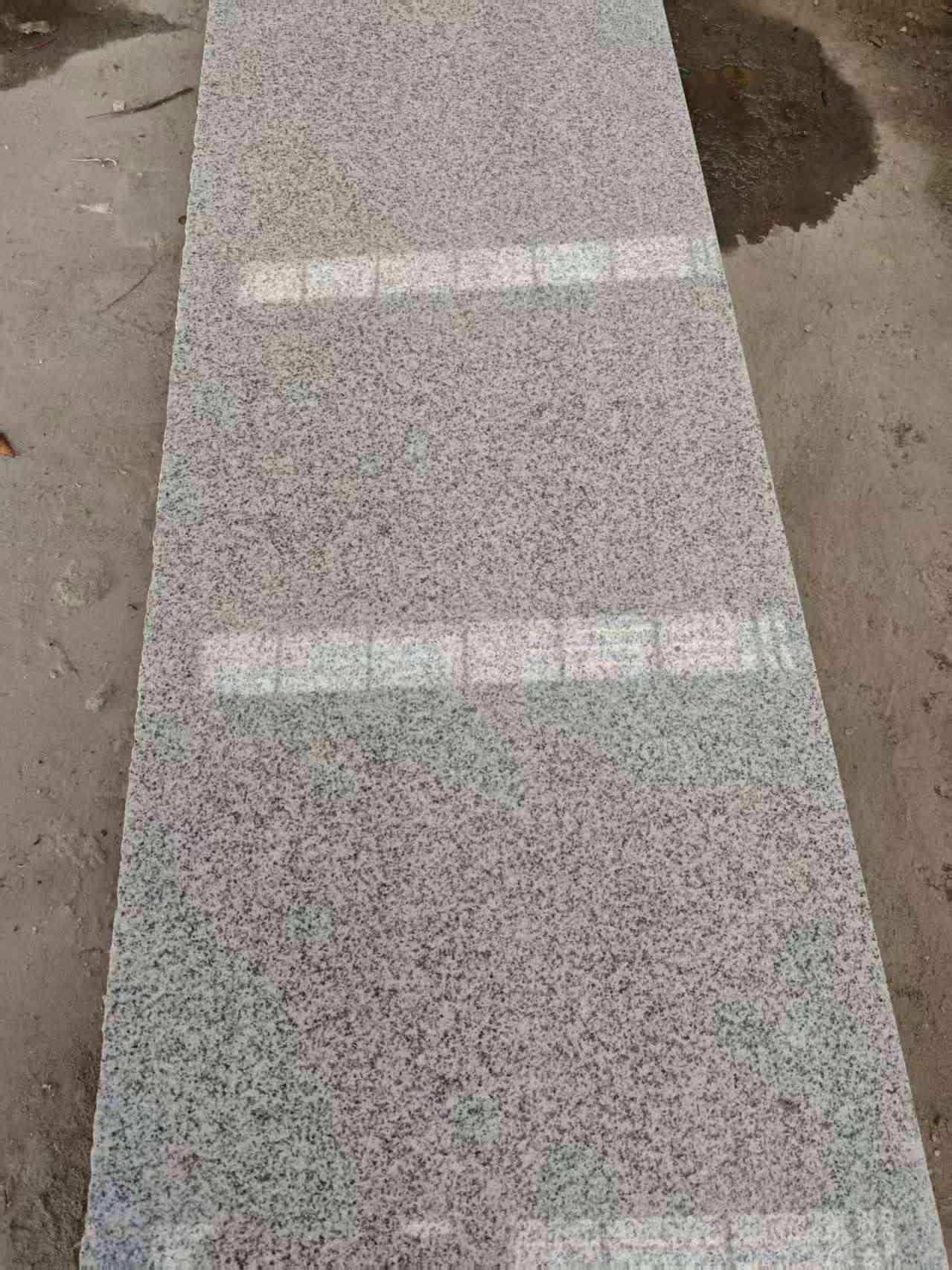 南昌芝麻白光面毛板